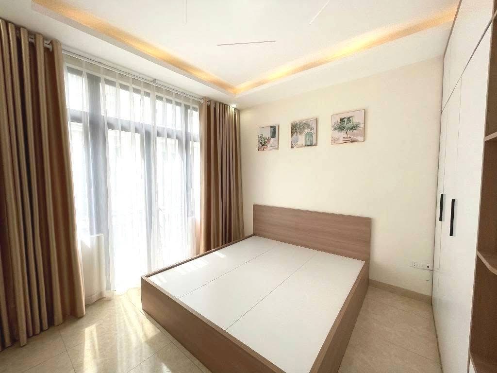 SIÊU PHẨM MỚI KOONG ,Ô TÔ ĐỖ CẠNH NHÀ TẠI PHƯỜNG VĨNH HƯNG CHỈ CÁCH 200M LÀ TRƯỜNG CẤP 1. 2,3 THẬT TIỆN CHO CÁC EM ĐI HỌC