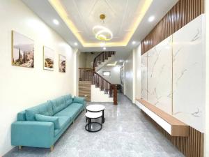 SIÊU PHẨM MỚI KOONG ,Ô TÔ ĐỖ CẠNH NHÀ TẠI PHƯỜNG VĨNH HƯNG CHỈ CÁCH 200M LÀ TRƯỜNG CẤP 1. 2,3 THẬT TIỆN CHO CÁC EM ĐI HỌC