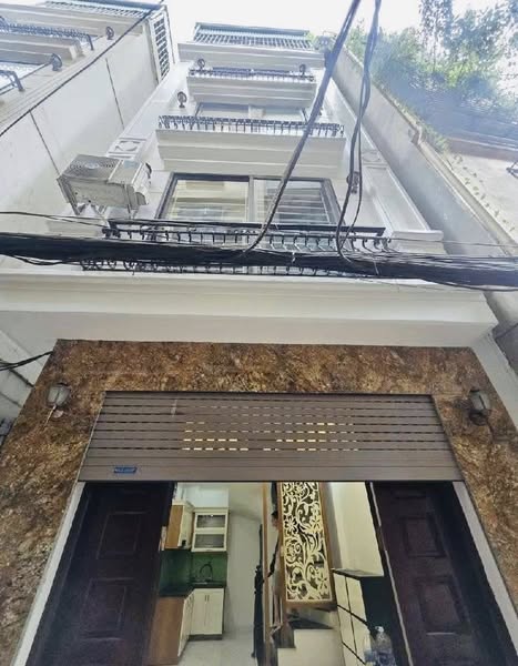 Bán nhà MINH KHAI - HAI BÀ TRƯNG, DT 41m giá 12 tỉ, ô tô nhỏ đỗ cửa, lô góc, vài bước chân ra mặt phố