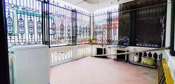 TRUNG TÂM BA ĐÌNH - NHÀ XÂY 40m x 5 TẦNG - NHÀ MỚI ĐẸP ĐÓN TẾT