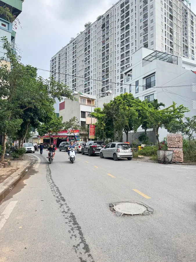 chân dài phúc lợi mt 4m dt 52m