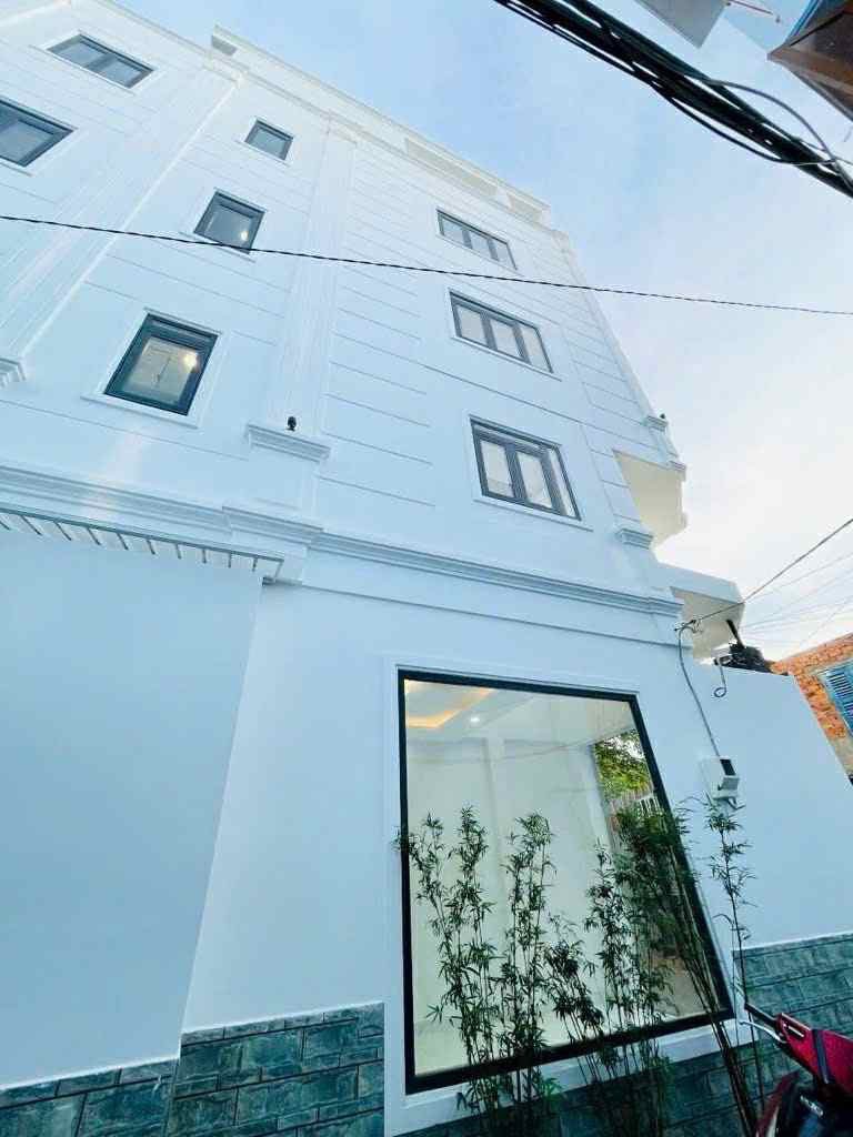 Căn góc siêu phẩm bông sao quận 8- xe hơi ngủ trong nhà- nhà mới 5 tầng