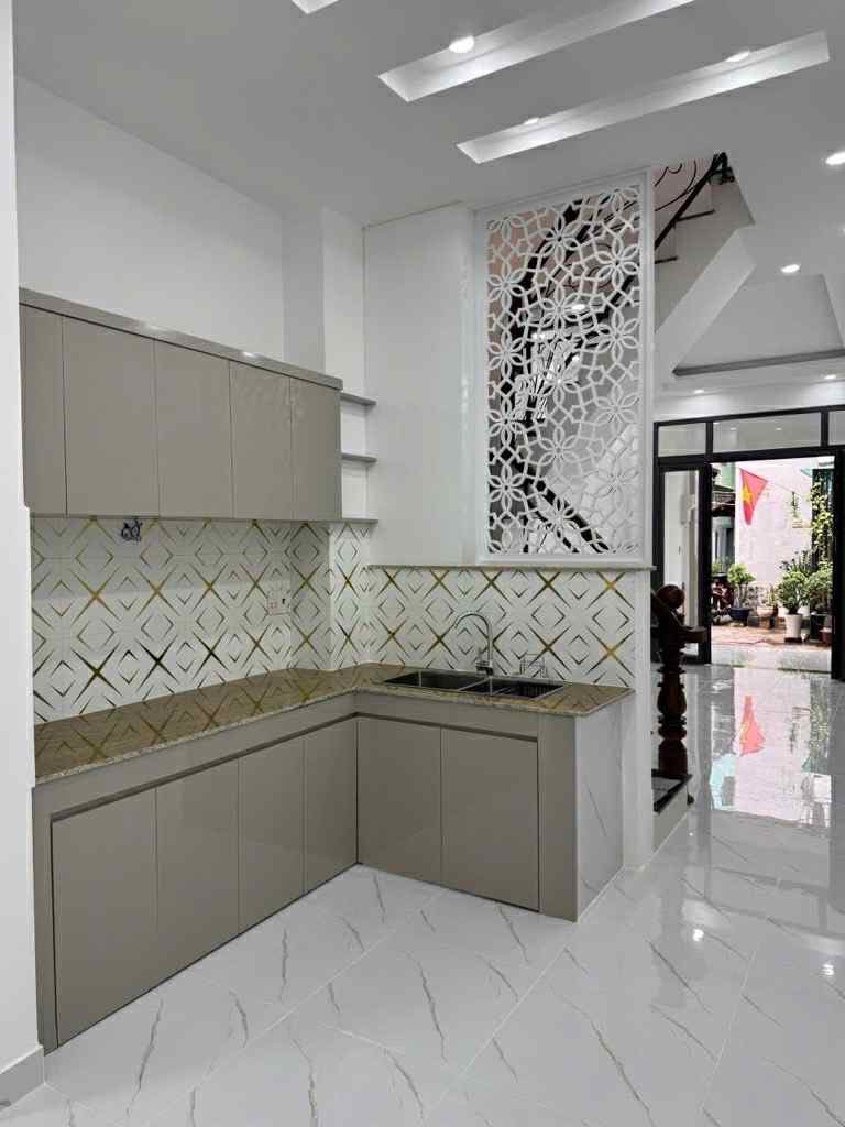 Âu dương lân quận 8- 45m2, 4 tầng- nhà mới đẹp ở luôn- giá nhỉnh 6 tỷ