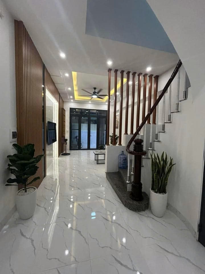 BÁN NHÀ MẶT NGÕ NGỌC THỤY LONG BIÊN GẦN ĐƯỜNG Ô TÔ GIÁ SIÊU HỜI