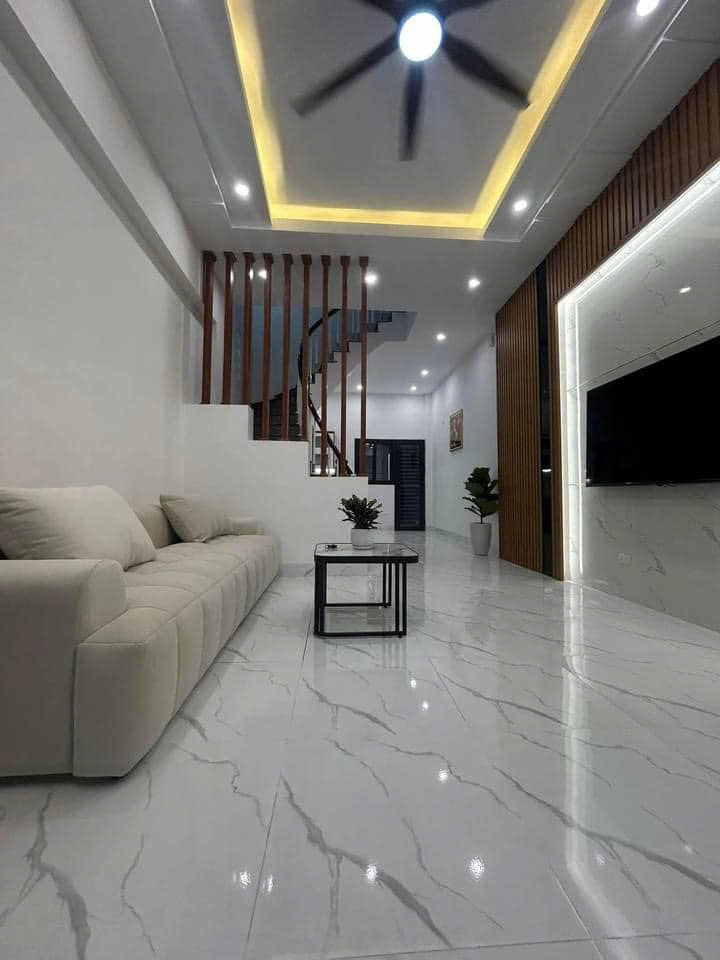 BÁN NHÀ MẶT NGÕ NGỌC THỤY LONG BIÊN GẦN ĐƯỜNG Ô TÔ GIÁ SIÊU HỜI