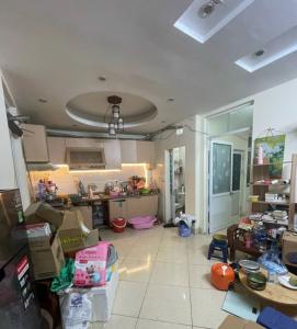 Gia đình cần bán cần bán CCMN 2 phòng ngủ tại phố Khương Đình – Thanh xuân để chuyển đổi sang nhà mới rộng hơn.
