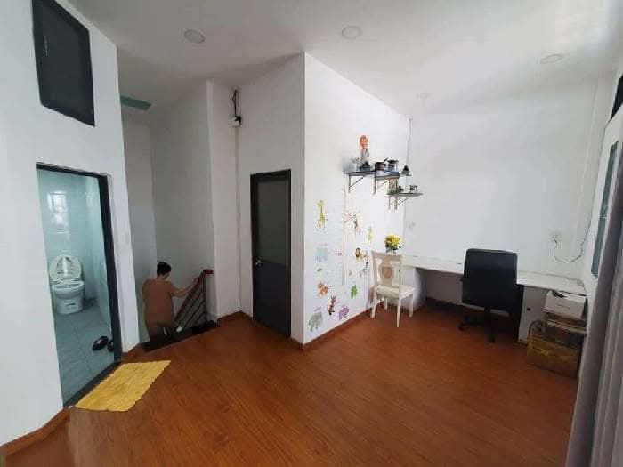 NHÀ MỚI – ĐÃ ĐỔI SỔ – VỊ TRÍ TRUNG TÂM BÌNH THẠNH – GIÁ TỐT CHO NHÀ ĐẦU TƯ