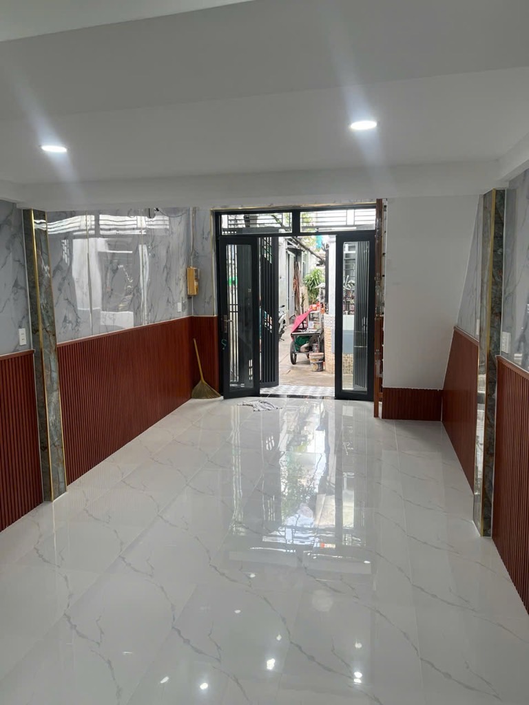 ÂU DƯƠNG LÂN - NHÀ MỚI 1TR 1 LẦU MUA Ở NGAY - 46M2 - 3PN - CHỈ 2.2