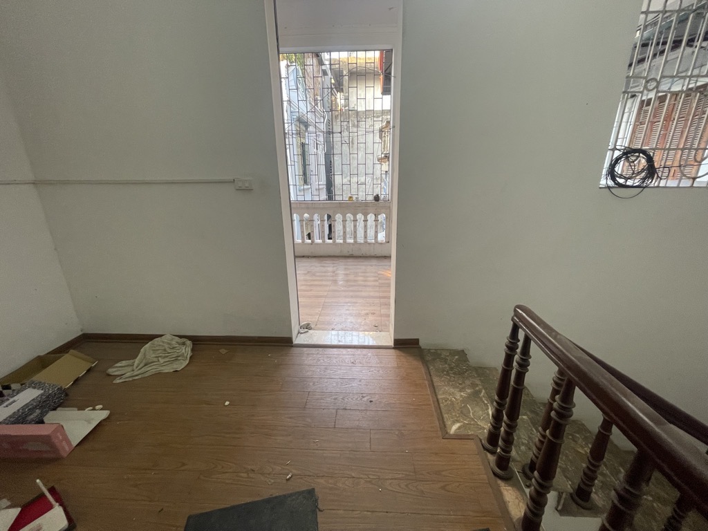 Bán nhà Đê Trần Khát Chân - Thanh Lương - HBT - 39m2 3 tầng -Giá : 9, 3 tỷ