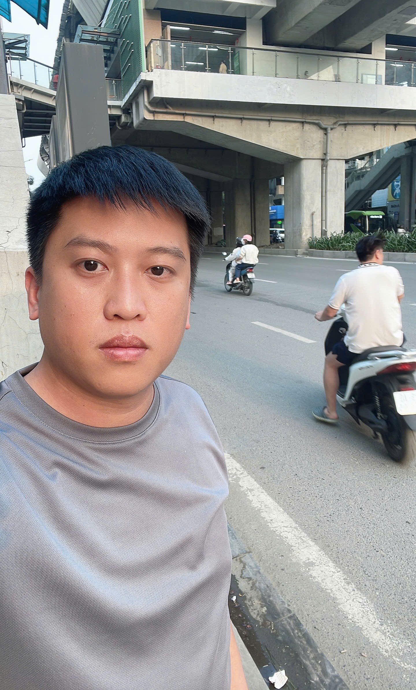 Bán nhà MẶT PHỐ Quang Trung_Hà Đông_37m2_5 Tầng_Chỉ hơn 13 Tỷ !