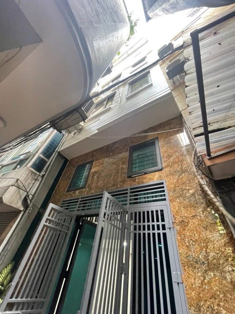 Bán nhà phố Lụa Hà Đông - 8,2 tỷ -  Khu phố sầm uất