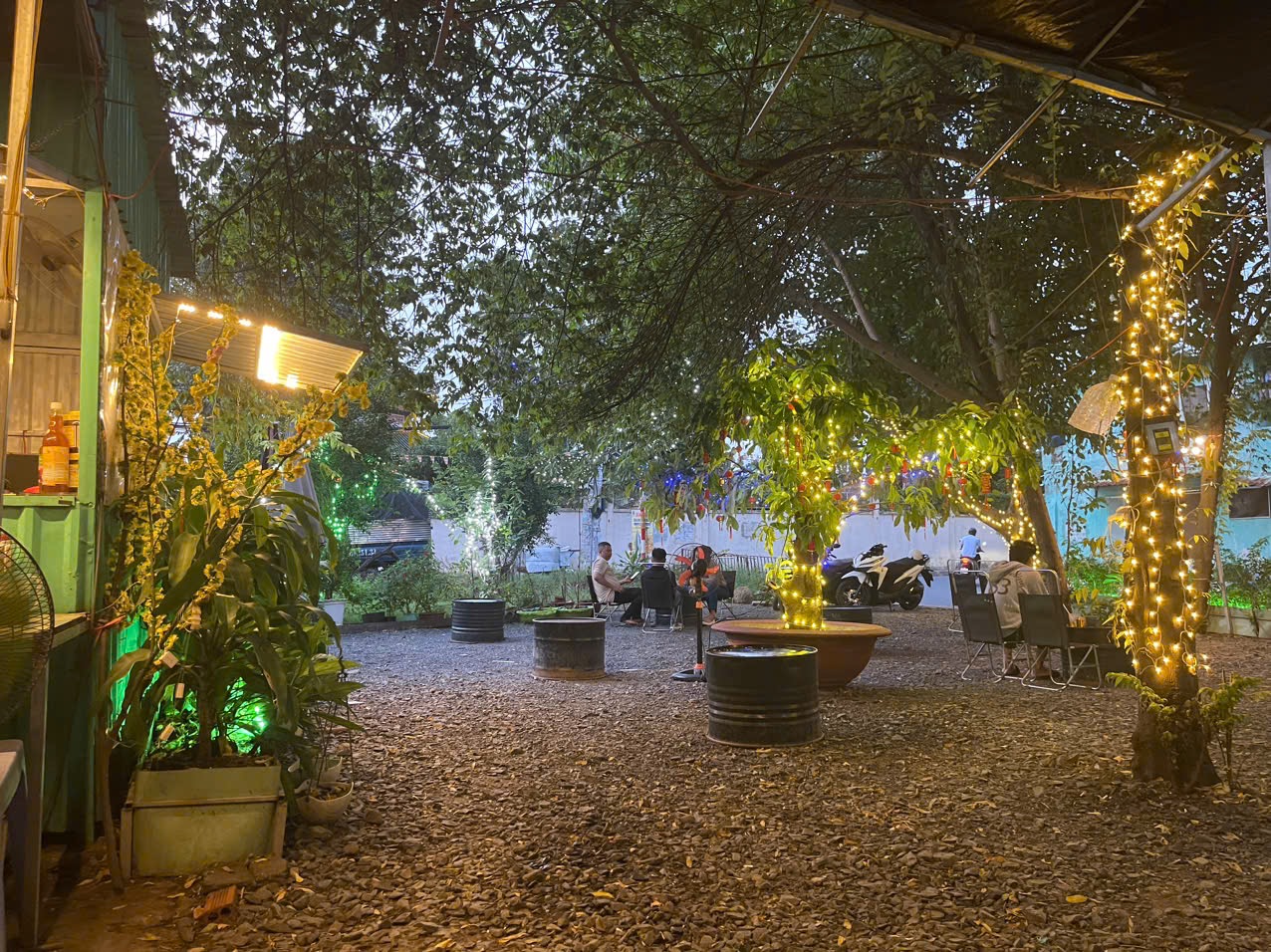 Bán đất mặt tiền đường 102 - Lê Văn Việt - Quận 9