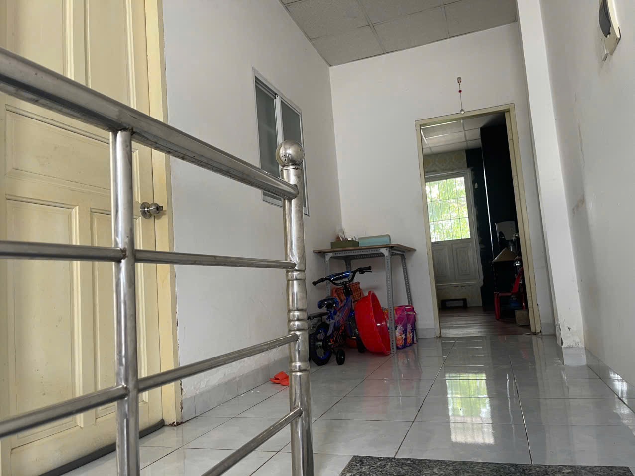 BÁN NHÀ BẾN CÁT BÌNH DƯƠNG CÓ SẲN PHÒNG TRỌ THU NHẬP TỐT