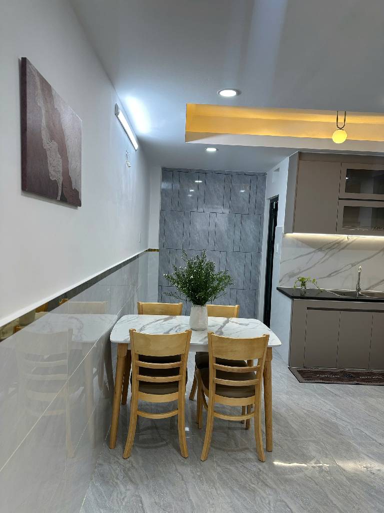 Nhà mới sạch đẹp vô ở ngay