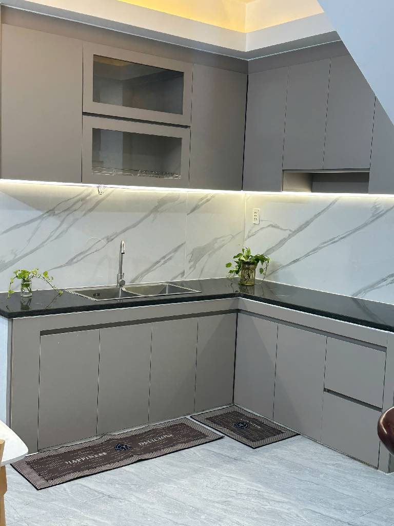 Nhà giá tốt mới sạch đẹp vô là ở