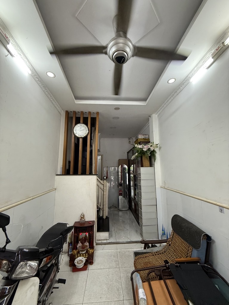 Nhà mặt tiền Trường Sa - Phú Nhuận