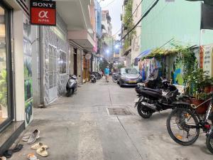 NHỈNH 2 TỶ CÓ NHÀ ĐƯỜNG HOÀNG VĂN THỤ - PHÚ NHUẬN 2 PHÒNG NGỦ - CÁCH HẺM OTO 10 BƯỚC CHÂN - NHÀ MỚI ĐẸP Ở NGAY