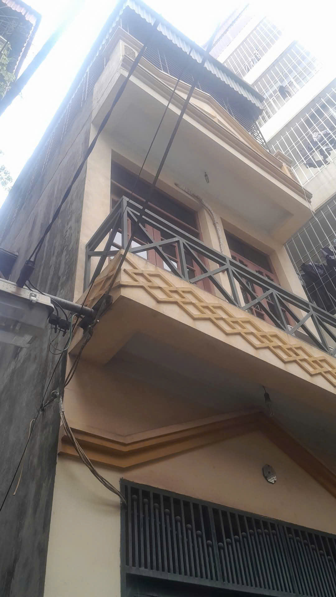 Bán Nhà 40m x 4 tầng sổ đỏ sẵn giá hơn 5 tỷ