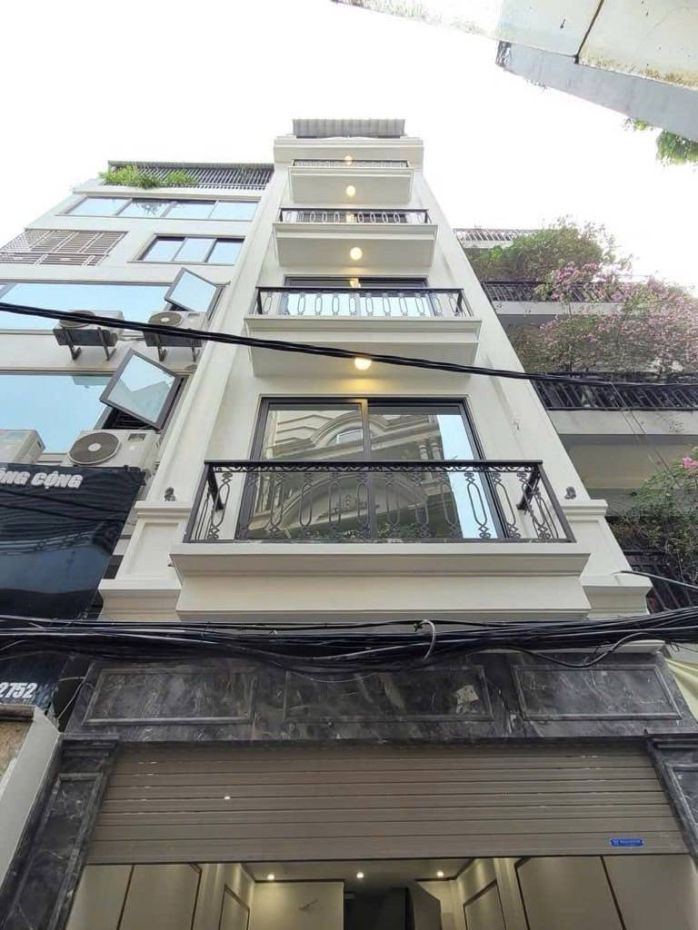 NHÀ CẦU GIẤY  KINH DOANH , THANG MÁY, TRUNG TÂM