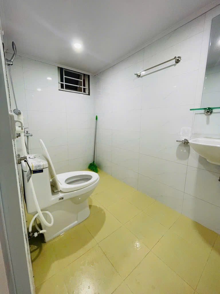 Bán căn hộ thương mại tung tâm Hà đông, DT 50m2, 2N1vs, Pháp lý rõ ràng, Giá chỉ 1,79 tỷ