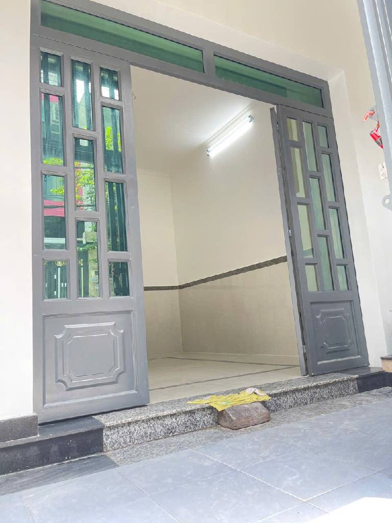 (BÌNH TÂN) BIỆT THỰ 2 TẦNG THU NHỎ 48m2 Ở VỊ TRÍ ĐẮC QUỐC LỘ 1 ( AO ĐÔI ) BÌNH HƯNG HOÀ - NHÀ ĐẸP NHƯ MỚI GIÁ KHÔNG ĐẾN 5 TỶ