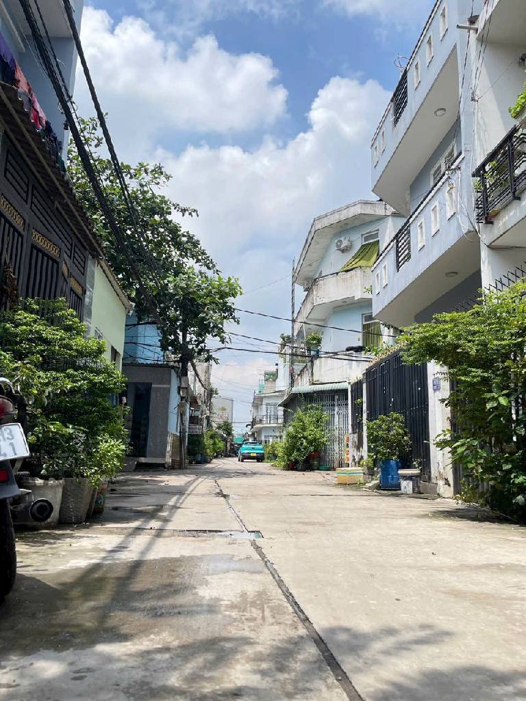 BIỆT THỰ 2 TẦNG THU NHỎ 48m2 Ở QUỐC LỘ 1 - NHÀ ĐẸP MỚI KENG -GIÁ 4.XX TỶ