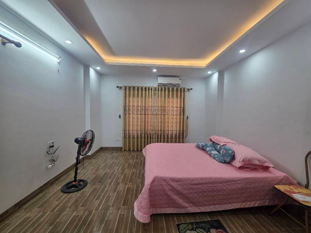 Bán nhà, Thanh Am, Việt Hưng Long biên 46m2x5t Nhỉnh 7t