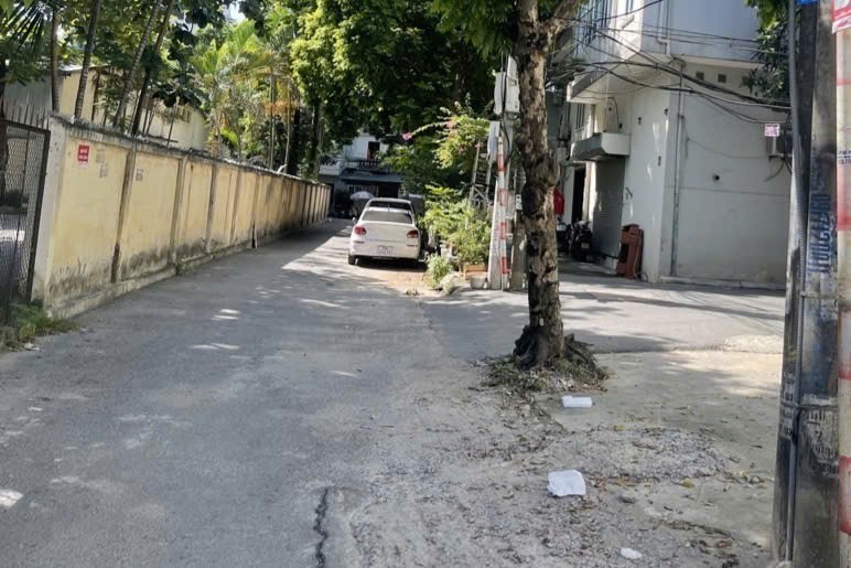 BÁN NHÀ, ĐỨC GIANG, VIỆT HƯNG, LONG BIÊN, 35m2x5t, CÁCH 2 NHÀ RA Ô  TÔ TRÁNH, NHỈNH 6T