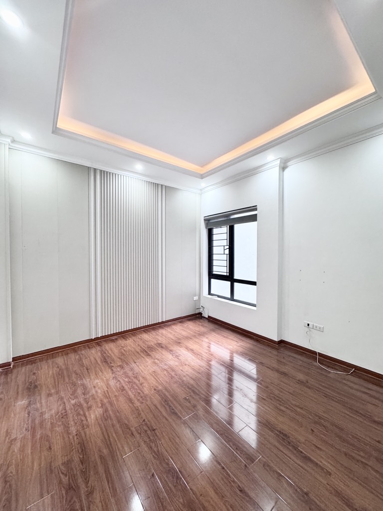 Bán nhà Hoa Lâm, Việt Hưng, Long Biên, 35m²×5t, full nội thất cao cấp, Giá 7.ty