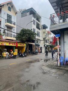 BÁN NHÀ PHỐ HOA LÂM VIỆT HƯNG LING BIÊN