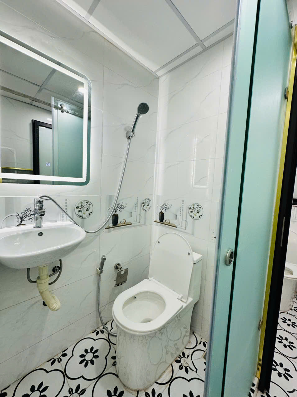 Bán nhà tập thể Phố Huế - Nguyễn Công Trứ 90m2, 3 ngủ 2WC chỉ nhỉnh 4 tỷ