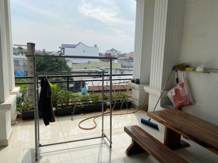 HẺM XE TẢI THÔNG, KHU BIỆT THỰ - NHÀ NỘI THẤT ĐẸP - Ô TÔ NGỦ TRONG NHÀ