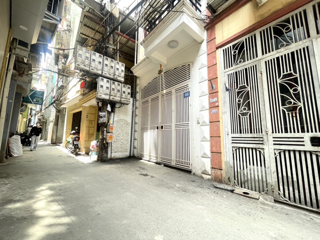 NHÀ ĐẸP CẦU GIẤY VỊ TRÍ KIM CƯƠNG HIẾM CÓ TRONG TẦM GIÁ