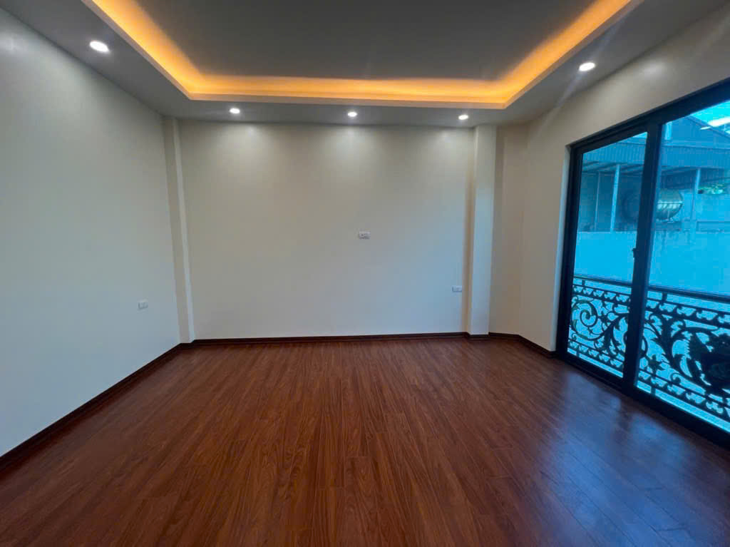 Bán nhà Hoài Đức, 6 tầng thang máy, trung tâm Hoài Đức