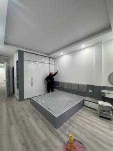 Bán nhà trung tâm Hoài Đức, 6 tầng thang máy, gara ôtô ngủ trong nhà, đầu tư kinh doanh đỉnh chỉ 12,9 tỷ