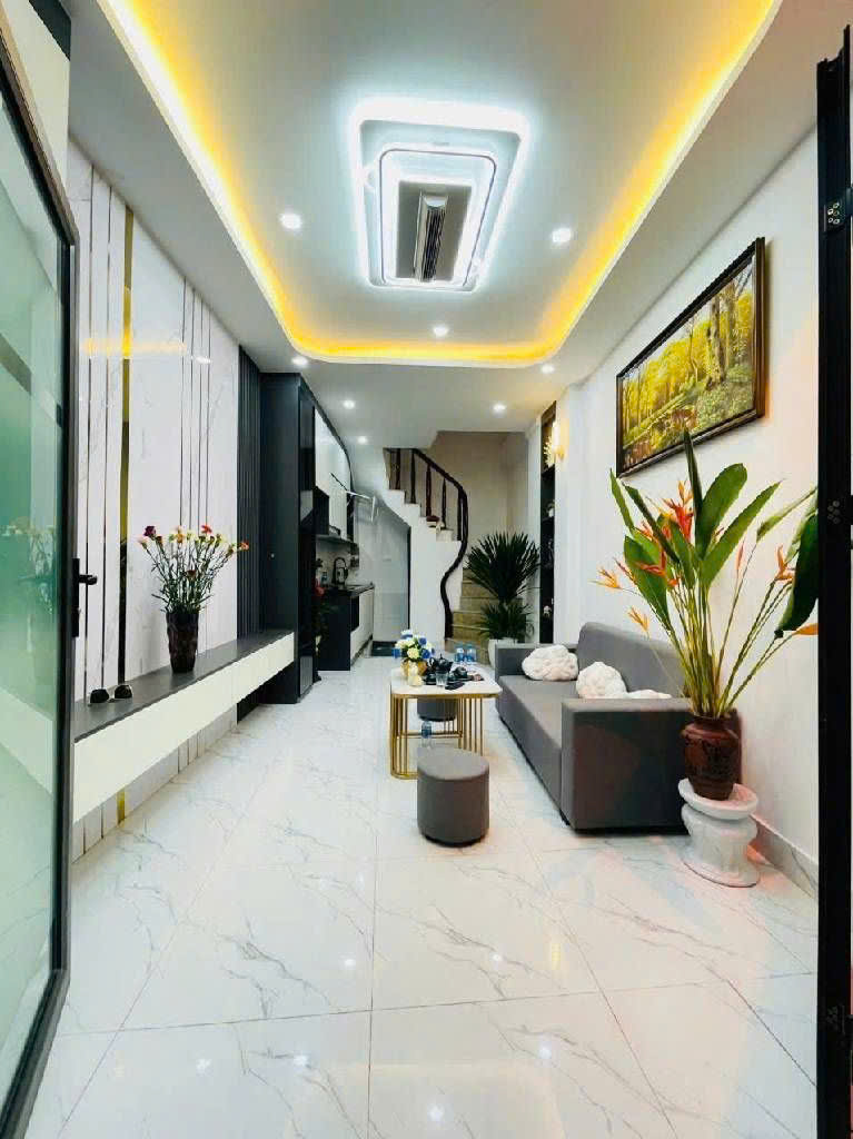 Nhà Đẹp 6 TẦNG Ngõ THÔNG - GẦN PHỐ - BÙI XƯƠNG TRẠCH- THANH XUÂN. DT 42M . GIÁ CỰC HIẾM CHỈ HƠN 7 TỶ . SỔ ĐỎ sẵn Ở ngay