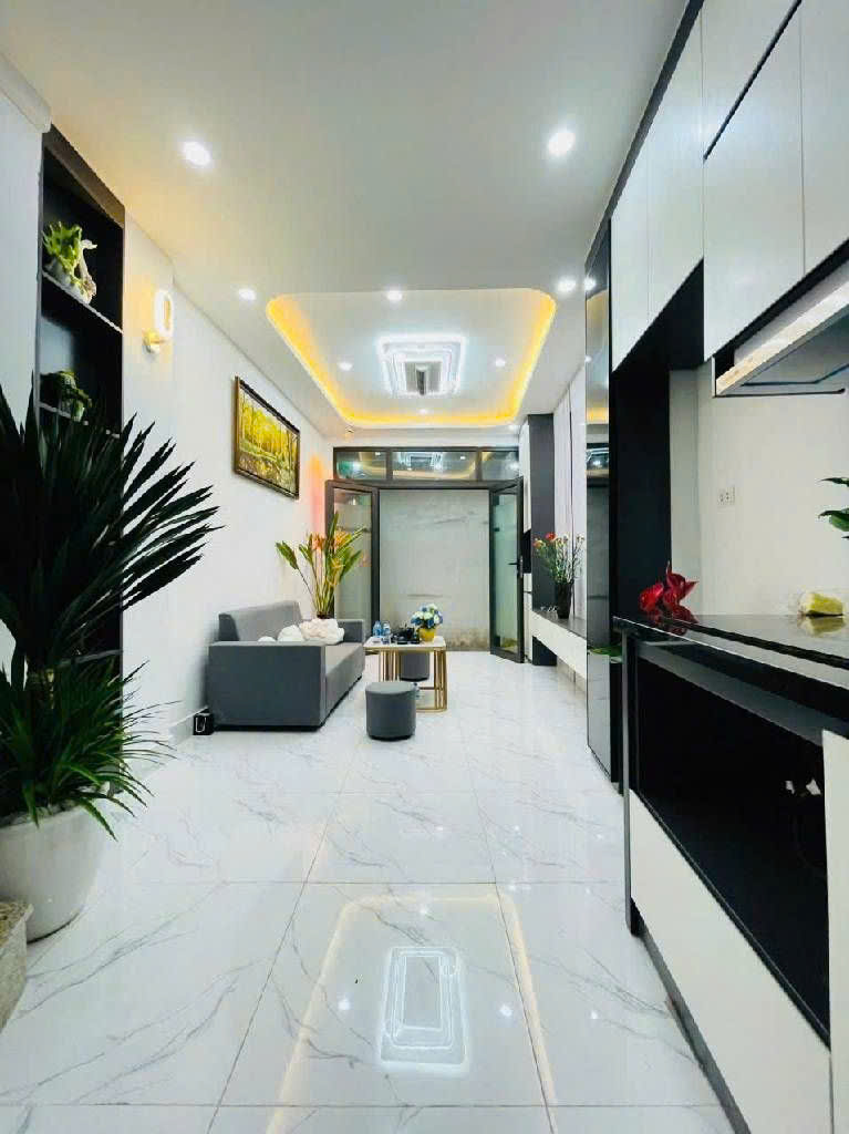 Nhà Đẹp 6 TẦNG Ngõ THÔNG - GẦN PHỐ - BÙI XƯƠNG TRẠCH- THANH XUÂN. DT 42M . GIÁ CỰC HIẾM CHỈ HƠN 7 TỶ . SỔ ĐỎ sẵn Ở ngay