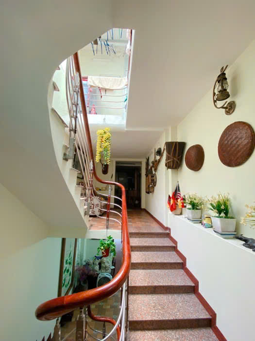 MẶT PHỐ NGUYỄN KHUYẾN – VỊ TRÍ SIÊU HIẾM – KINH DOANH MỌI MẶT HÀNG – 18 TỶ