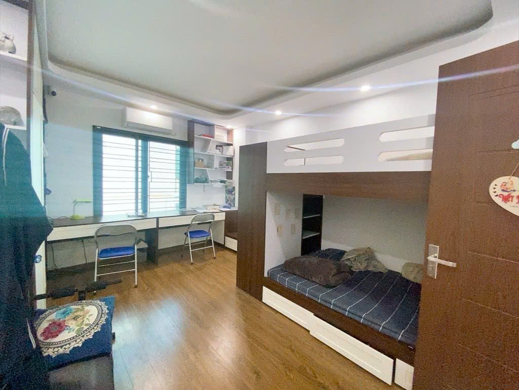 ĐA SĨ KIẾN HƯNG - LỘC LÁ - CHỦ TỐT TÍNH - 30m - NHỈNH 6 tỉ