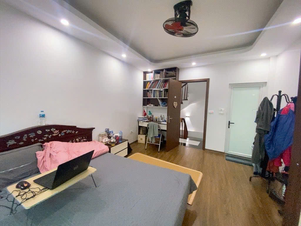 ĐA SĨ KIẾN HƯNG - LỘC LÁ - CHỦ TỐT TÍNH - 30m - NHỈNH 6 tỉ