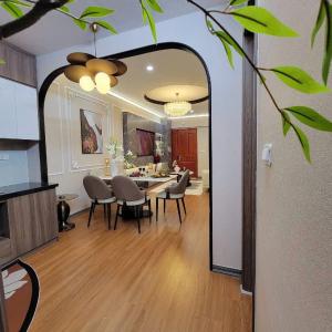 XA LA - KIẾN TRÚC PHÁP - NỘI THẤT TIỀN TỈ - TRÊN DƯỚI 4 TỈ - 2N 2WC