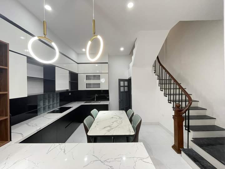 BÁN NHÀ PHỐ HỒNG MAI  - Ô TÔ ĐỖ CỬA, NHÀ THOÁNG SÁNG – HIẾM NHÀ BÁN