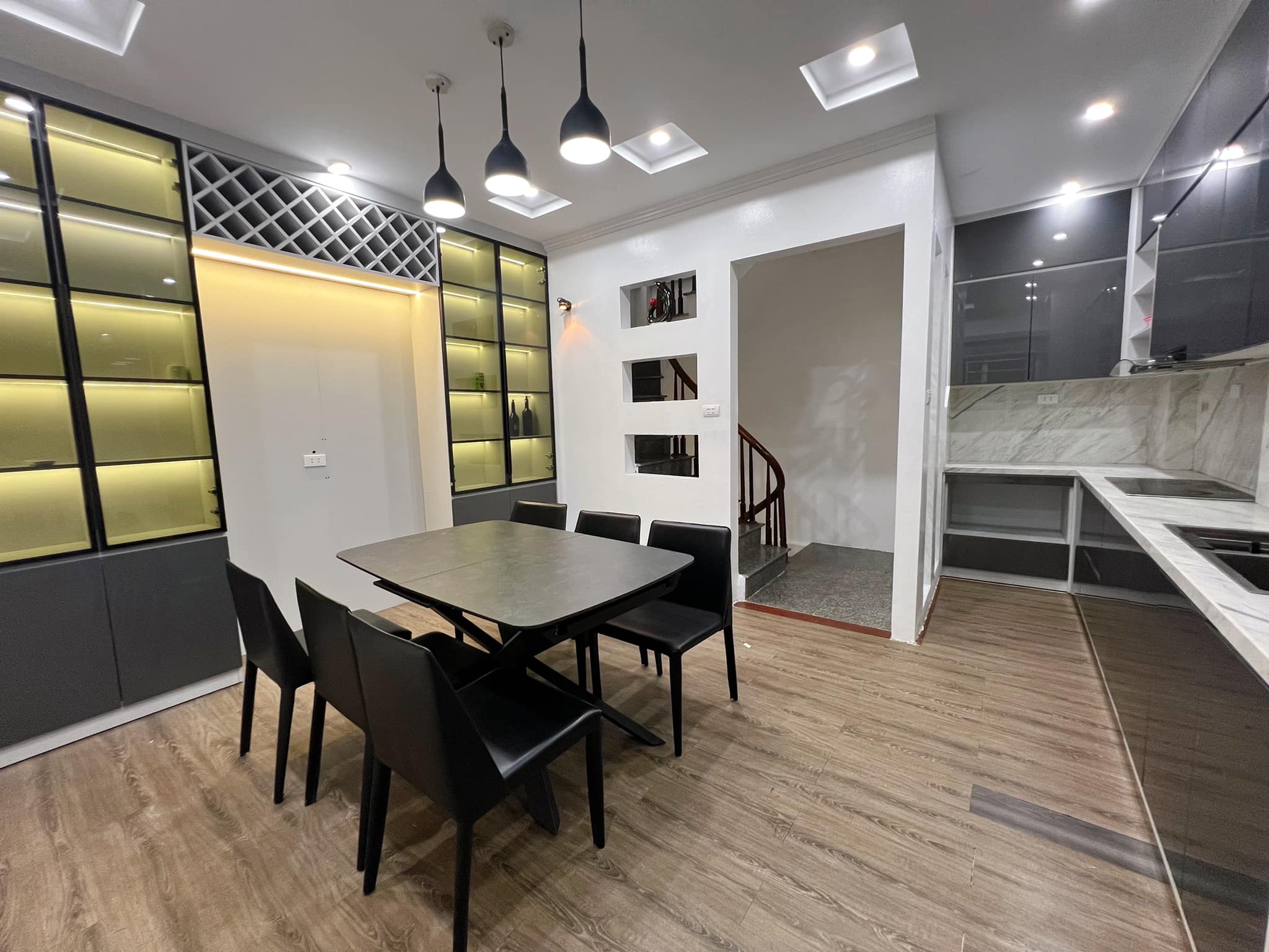 BÁN NHANH NHÀ ĐẠI CỒ VIỆT – 6 TẦNG – 4 NGỦ – CHỈ 9.2 TỶ