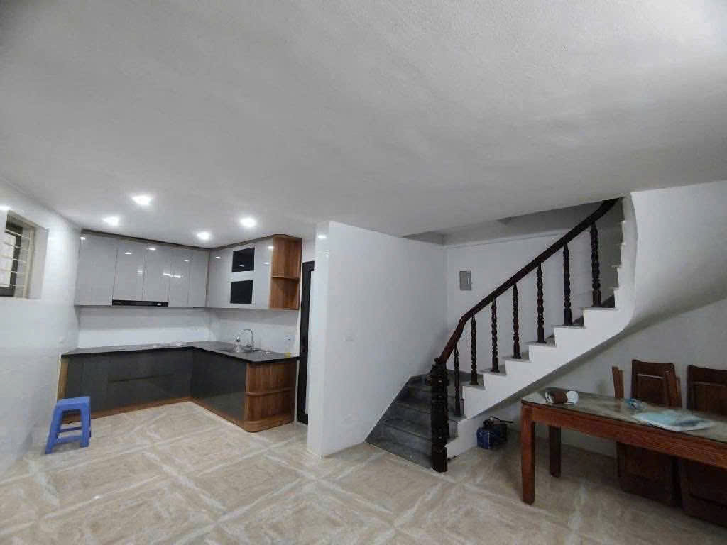 VÕNG THỊ-MỚI TOANH(HIẾM NHÀ BÁN) DT:45M2-6 TẦNG THANG MÁY-GIÁ 10 TỶ