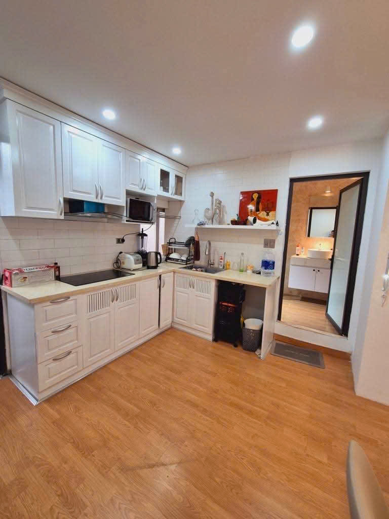 MẶT PHỐ -OTO VÀO NHÀ  GẦN CHỢ, GẦN TRƯỜNG HỌC- FULL NỘI THẤT