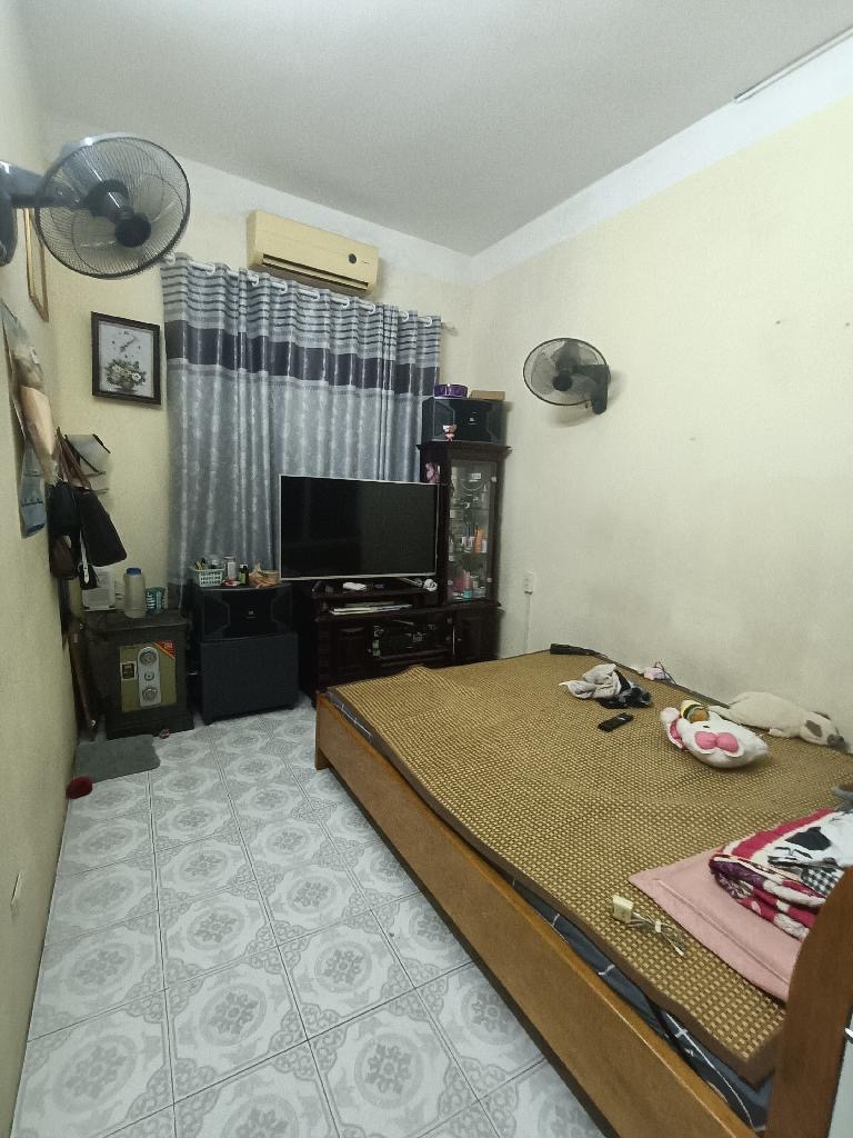 Bán nhà Hai Bà Trưng - Phân lô - có vỉa hè - ô tô tránh - 2 mặt đường - kinh doanh sầm uất