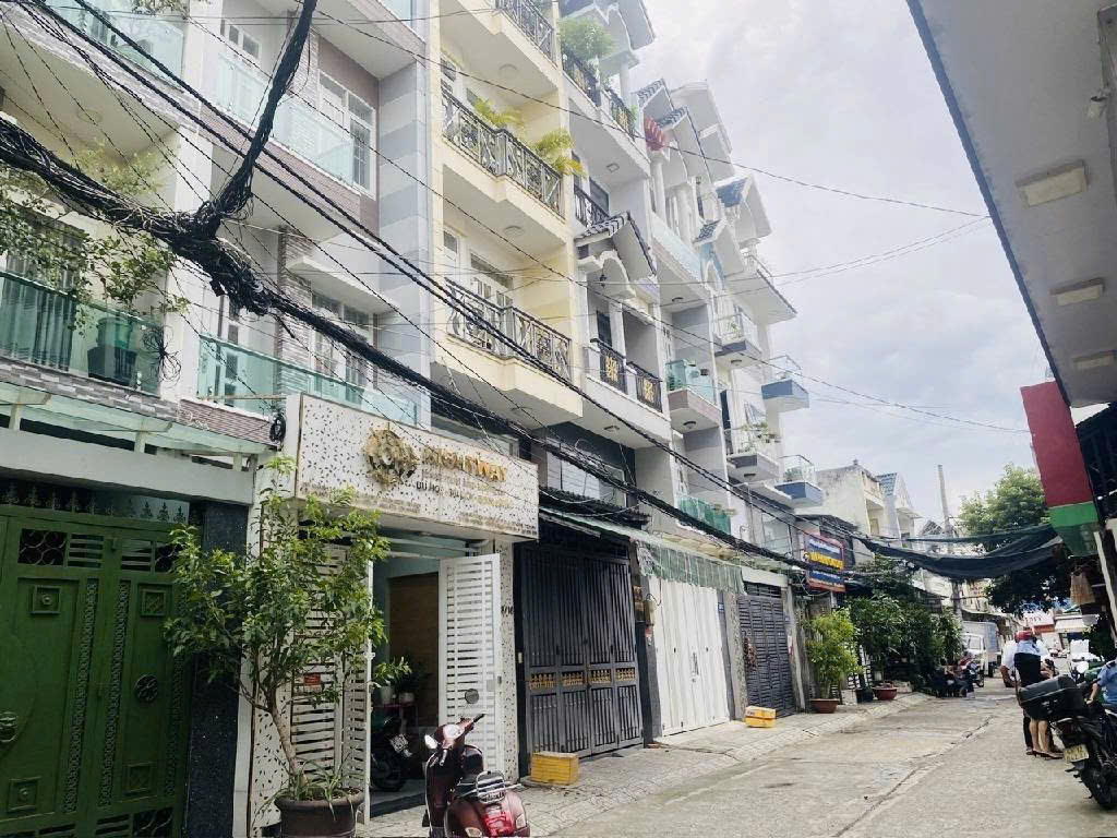 BÁN NHÀ CỐNG LỞ TÂN SƠN - 63M2 - CHỈ HƠN 5 TỶ