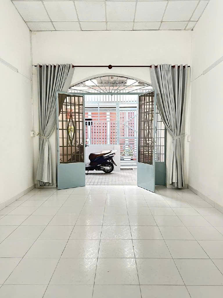 BÁN NHÀ CỐNG LỞ TÂN SƠN - 63M2 - CHỈ HƠN 5 TỶ