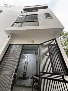 HÀNG HOT PHỐ THUÝ LĨNH SÁT NGÕ Ô TÔ TRÁNH NGÀY ĐÊM - 100 MÉT 3 TẦNG- NHỈNH 7 tỷ