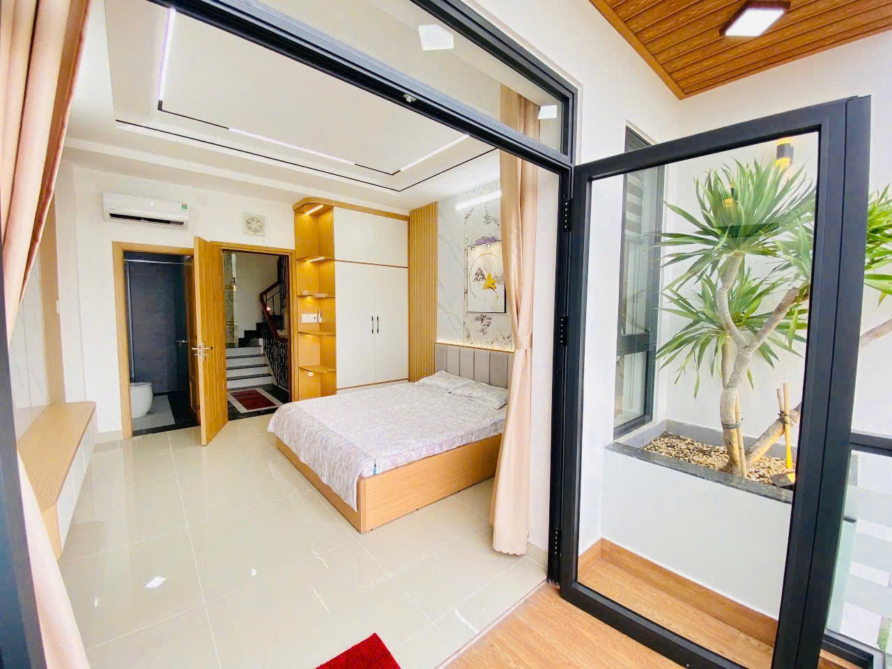 NHÀ ĐẸP - HẺM XE HƠI THÔNG THOÁNG